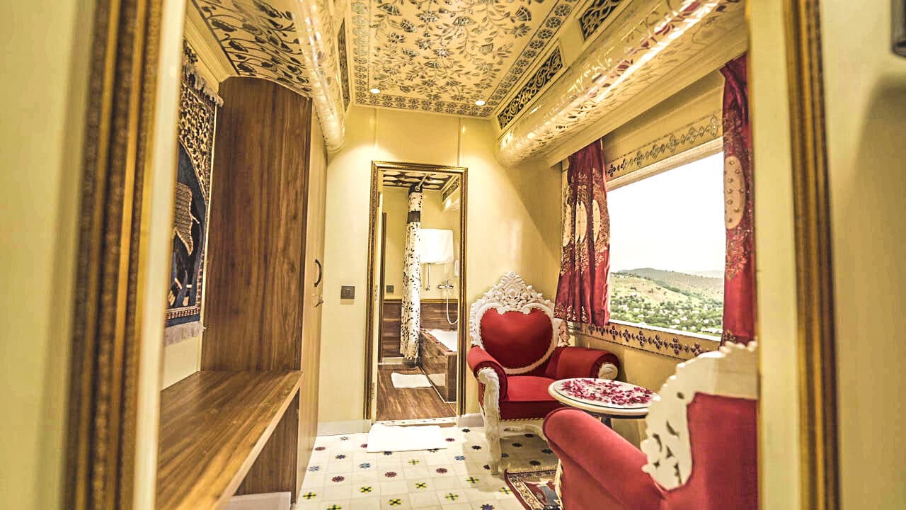 Presidential Suite cabin aboard Palace on Wheels — official photograph 6