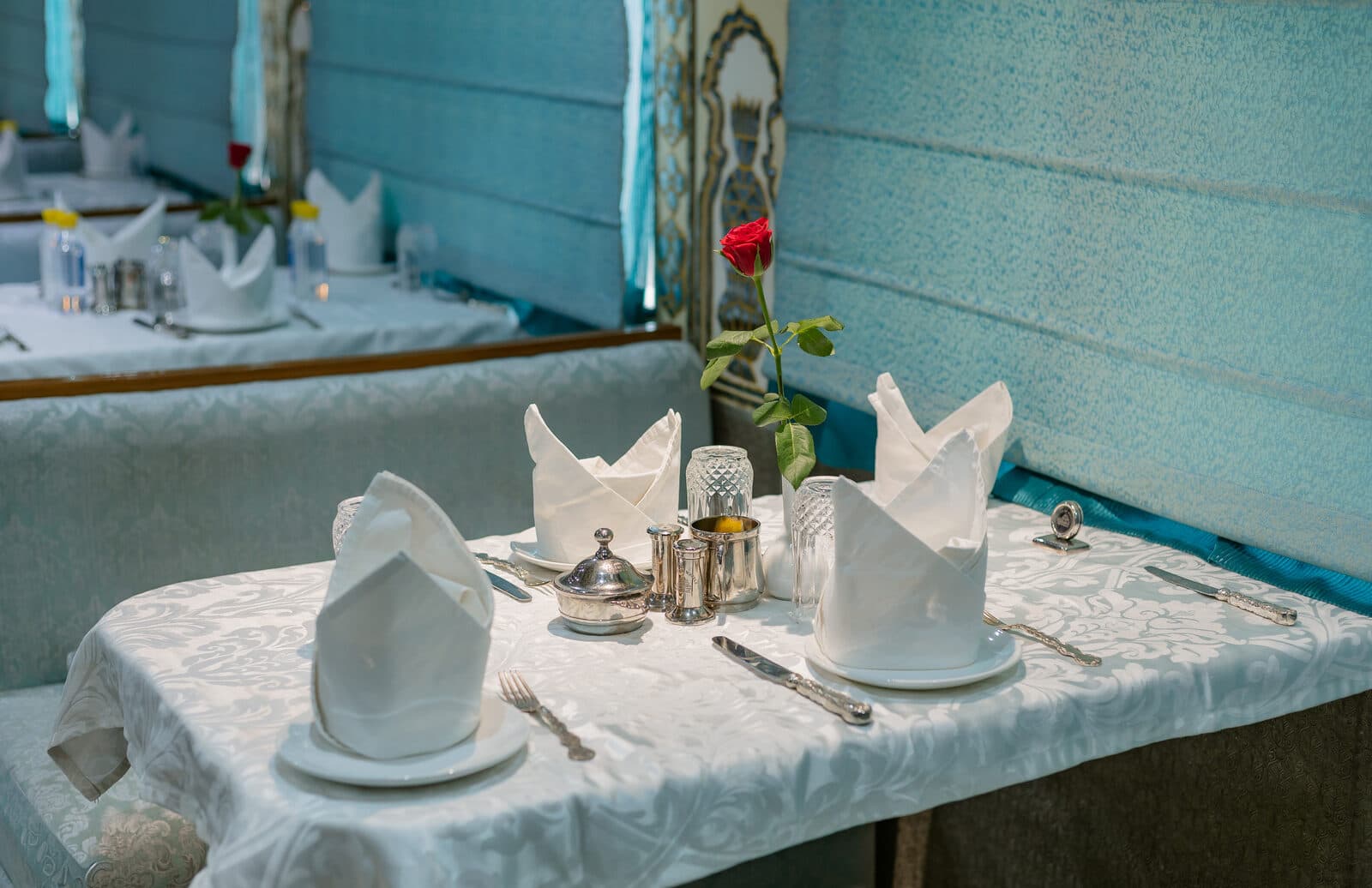 Dining car aboard Palace on Wheels — official photograph 2