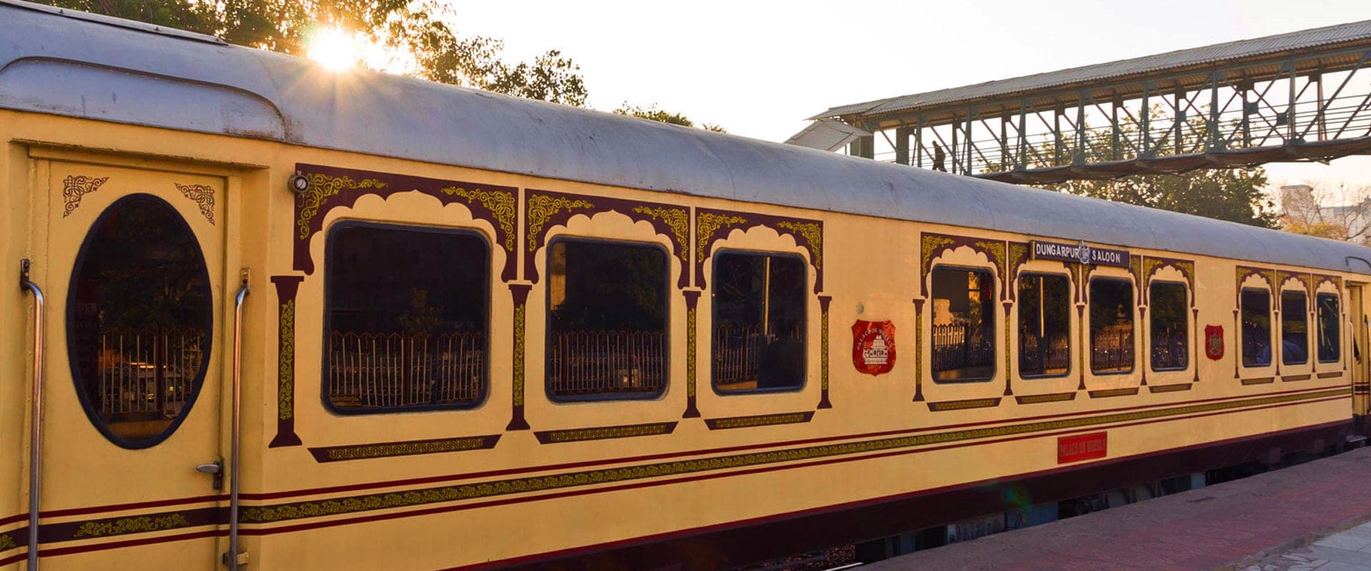 Palace on Wheels train exterior at the platform — Dungarpur Saloon